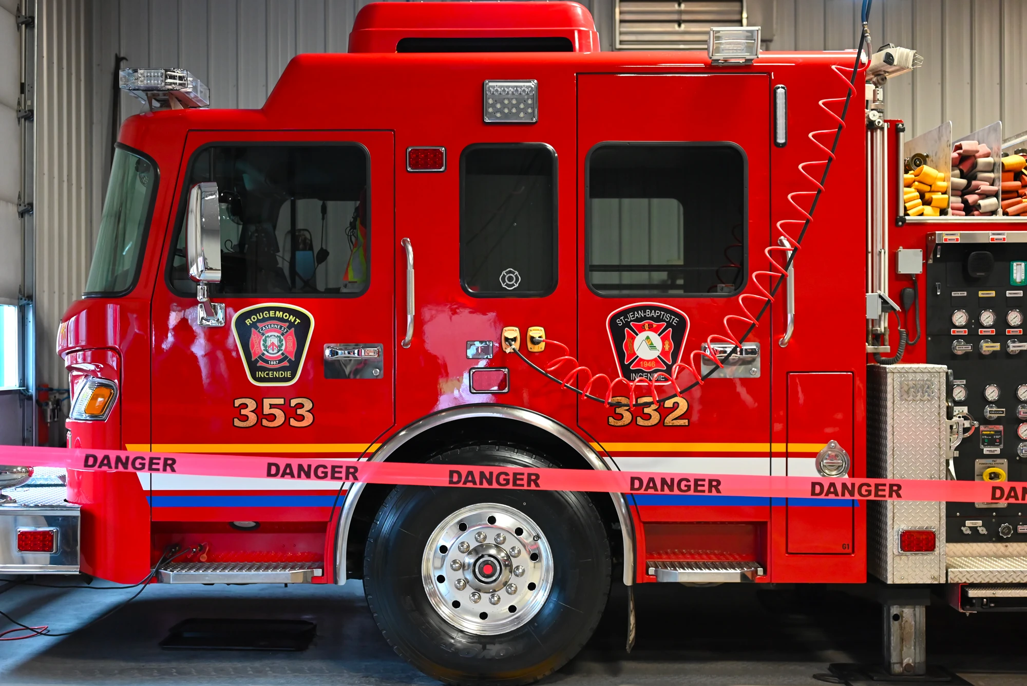 Camion 332 et 353 dans la caserne